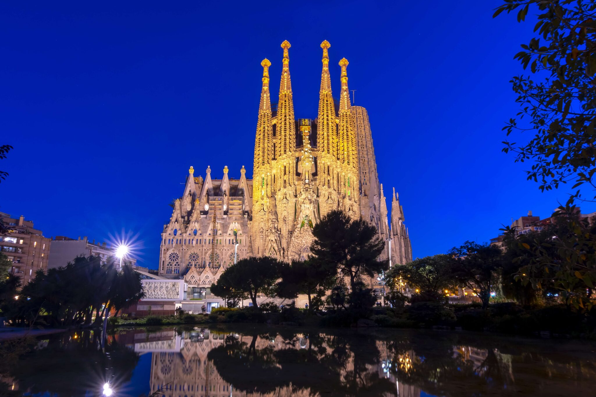 Sagrada Familia Cathedral - Winter Festival Barcelona